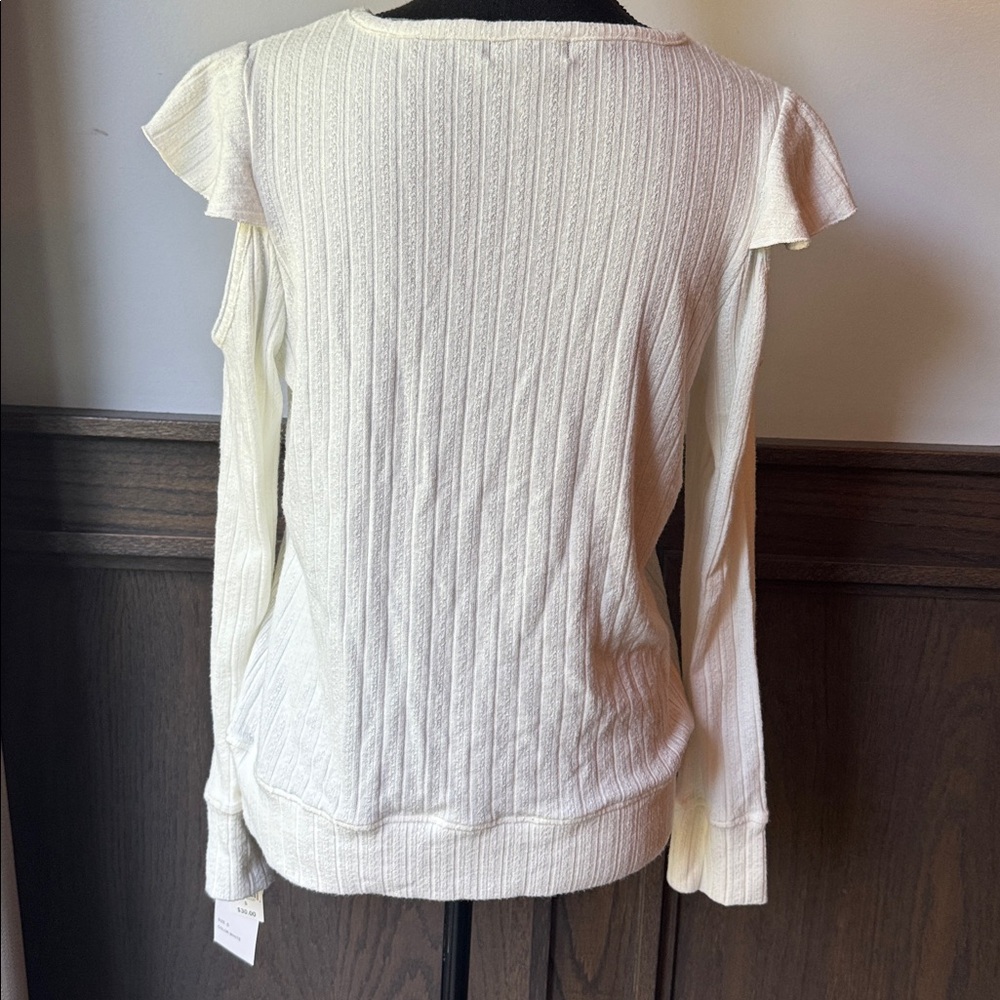Design365 white ribbed cold shoulder top NWT - Picture 2 of 6